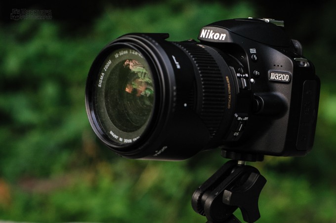 Nikon D3200 l&agrave; mẫu m&aacute;y ảnh DSLR gi&aacute; rẻ đ&aacute;ng mua nhất với vi xử l&yacute; cho tốc độ xử l&yacute; h&igrave;nh ảnh cực nhanh v&agrave; chuyển đổi dữ liệu hiệu quả
