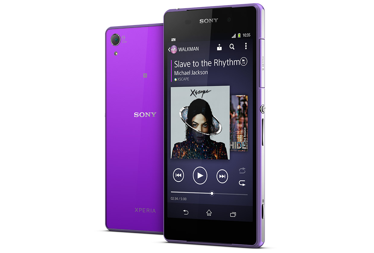 Xperia Z2 l&agrave; mẫu smartphone gi&aacute; rẻ nghe nhạc tốt được trang bị bộ tai nghe MDR-NC31E tuyệt vời