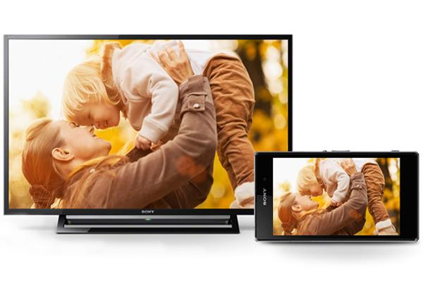 Với mẫu tivi Sony gi&aacute; rẻ KDL-48R470, người d&ugrave;ng c&oacute; thể chia sẻ h&igrave;nh ảnh với MHL, lướt ảnh tr&ecirc;n m&agrave;n h&igrave;nh lớn từ thiết bị Android hay iOS