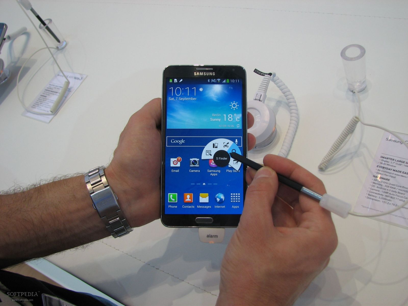 Note 3 docomo &ndash; một phablet ho&agrave;n thiện v&agrave; đ&aacute;ng mua nhất v&agrave;o gần cuối năm 2014. 