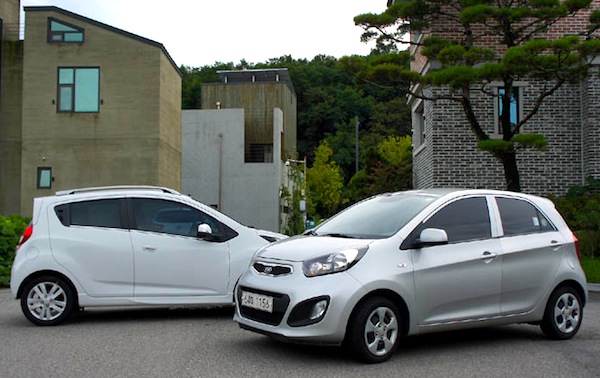 KIA Morning 2014 l&agrave; mẫu &ocirc; t&ocirc; gi&aacute; rẻ, an to&agrave;n cho người l&aacute;i v&agrave; kh&aacute;ch h&agrave;ng tr&ecirc;n xe