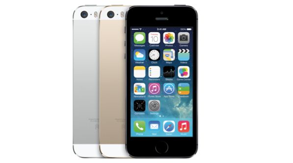 Smartphone đ&aacute;ng mua nhất 11/2014 iPhone 5s với cảm biến isight chụp thiếu s&aacute;ng tốt hơn. 