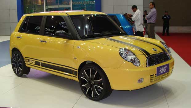 Lifan 320 được nhập khẩu nguy&ecirc;n chiếc từ Lifan Tr&ugrave;ng Kh&aacute;nh (Trung Quốc)