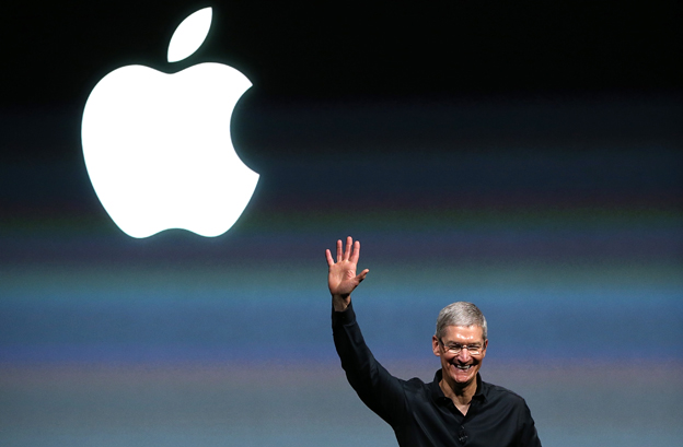 Giám đ&ocirc;́c đi&ecirc;̀u hành Tim Cook và Apple từng có r&acirc;́t nhi&ecirc;̀u tin đ&ocirc;̀n trước khi ra mắt iPhone 6 ngày 9/9 vừa r&ocirc;̀i