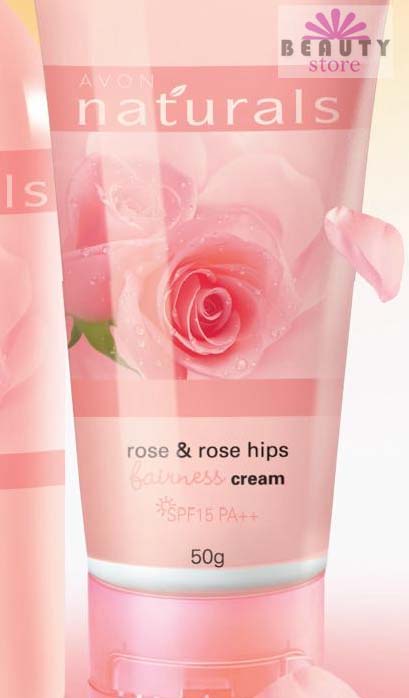 Kem l&agrave;m trắng da ban ng&agrave;y ng&agrave;y Naturals SPF15 l&agrave; sản phẩm được nhiều chị em lựa chọn