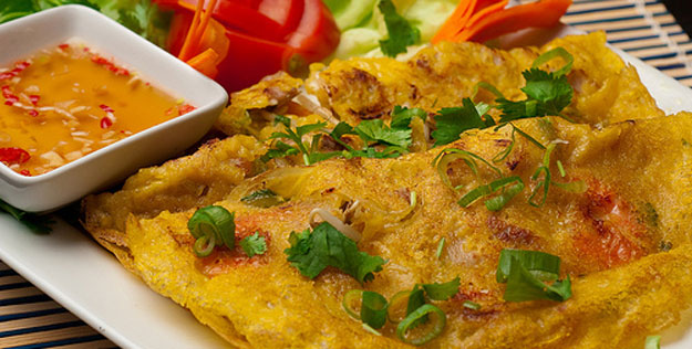 M&aacute;t trời thế n&agrave;y, những chiếc b&aacute;nh x&egrave;o v&agrave;ng ươm, thơm phức m&ugrave;i t&ocirc;m thịt chắc chắn sẽ rất quyến rũ những &ldquo;thực kh&aacute;ch&rdquo; trong gia đ&igrave;nh bạn. 