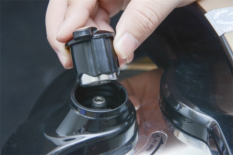 Kinh nghiệm chọn nồi &aacute;p suất điện c&oacute; chế độ an to&agrave;n v&agrave; chế độ nấu ăn ph&ugrave; hợp, tiện dụng