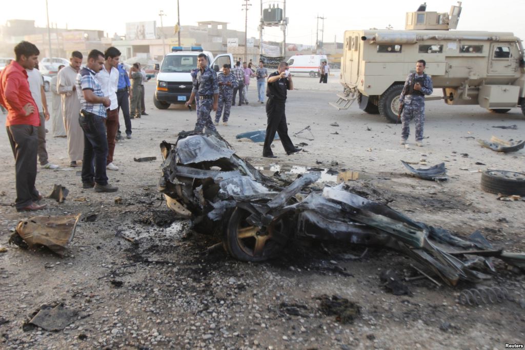 Xe bom ph&aacute;t nổ của IS đ&atilde; giết chết 20 người Iraq, trong đ&oacute; c&oacute; 5 binh sĩ