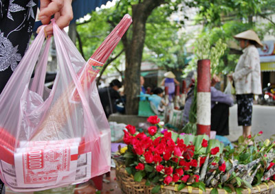 Hoa l&agrave; mặt h&agrave;ng tăng gi&aacute; mạnh nhất trong ng&agrave;y lễ Vu Lan