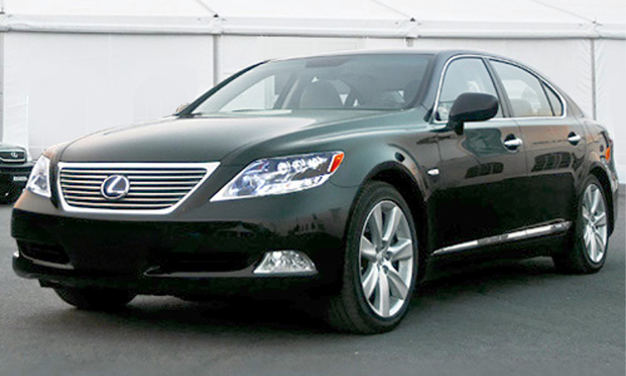 Lexus LS 2006 nằm trong ph&acirc;n kh&uacute;c xe &ocirc; t&ocirc; cũ gi&aacute; 500 triệu