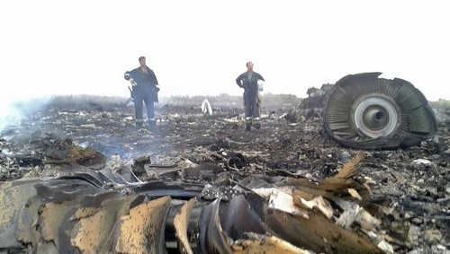 m&aacute;y bay MH17 bị bắn rơi