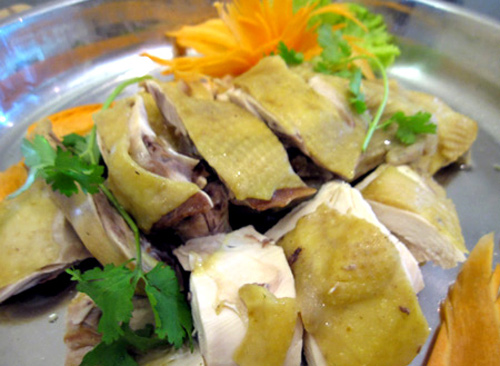 Những người đến sau sẽ phải chịu cảnh ăn đồ thừa của người đến trước m&agrave; kh&ocirc;ng hề hay biết m&aacute;nh kh&oacute;e ma m&atilde;nh của nh&agrave; h&agrave;ng