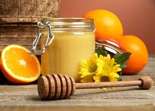 Mặt nạ b&ugrave;n kho&aacute;ng gi&aacute; rẻ c&oacute; t&iacute;nh kh&aacute;ng khuẩn cao, gi&uacute;p l&agrave;m sạch v&agrave; trắng da trong m&ugrave;a thu đ&ocirc;ng.