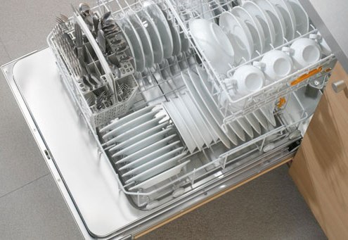 Người 13Win18 đa dạng khuyến mãi n&ecirc;n mua m&aacute;y rửa b&aacute;t kh&ocirc;ng ph&aacute;t ra tiếng ồn v&agrave; c&oacute; đầy đủ n&uacute;t điều khiển chức năng