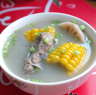 N&ecirc;m nếm gia vị cho vừa miệng, tắt bếp.