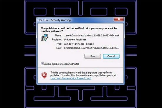 Ngay khi mới mua về, do windows m&aacute;y t&iacute;nh c&oacute; khả năng kết nối c&aacute;c sản phẩm theo cổng USB nhanh ch&oacute;ng khiến người chơi lầm tưởng l&agrave; tay cầm chơi game đ&atilde; được nhận diện đủ v&agrave; kh&ocirc;ng quan t&acirc;m đến đĩa c&agrave;i Driver đi k&egrave;m. V&igrave; thế, người chơi nhớ k&iacute;ch hoạt Driver nếu kh&ocirc;ng tay cầm chỉ chơi được ở chế độ b&igrave;nh thường m&agrave; kh&ocirc;ng c&oacute; chế độ rung.