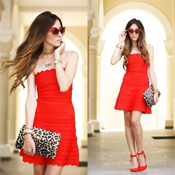 Đặc biệt, những n&agrave;ng b&igrave;nh thường phải g&ograve; b&oacute; trong những bộ trang phục c&ocirc;ng sở cứng nhắc, nh&agrave;m ch&aacute;n th&igrave; tết l&agrave; dịp để c&aacute;c n&agrave;ng c&oacute; thể tho&aacute;i m&aacute;i lựa chọn những mẫu v&aacute;y thoải m&aacute;i, điệu đ&agrave; v&agrave; tinh tế hơn.