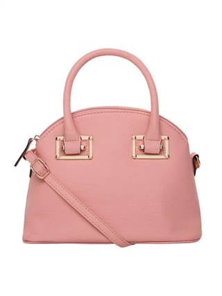 Keeping score: Kiểu túi xách bowling bag (túi hình cầu) này là chiếc túi được sáng tạo độc đáo với các chi tiết giống hình trái bóng của môn cricket và trở thành thiết kế mới trong hệ thống thời trang túi xách. Đặc biệt, kiểu túi bowling bag Keeping score này nổi bật với thiết kế trang nhã, làm nổi bật nét nữ tính và sang trọng của các nàng.