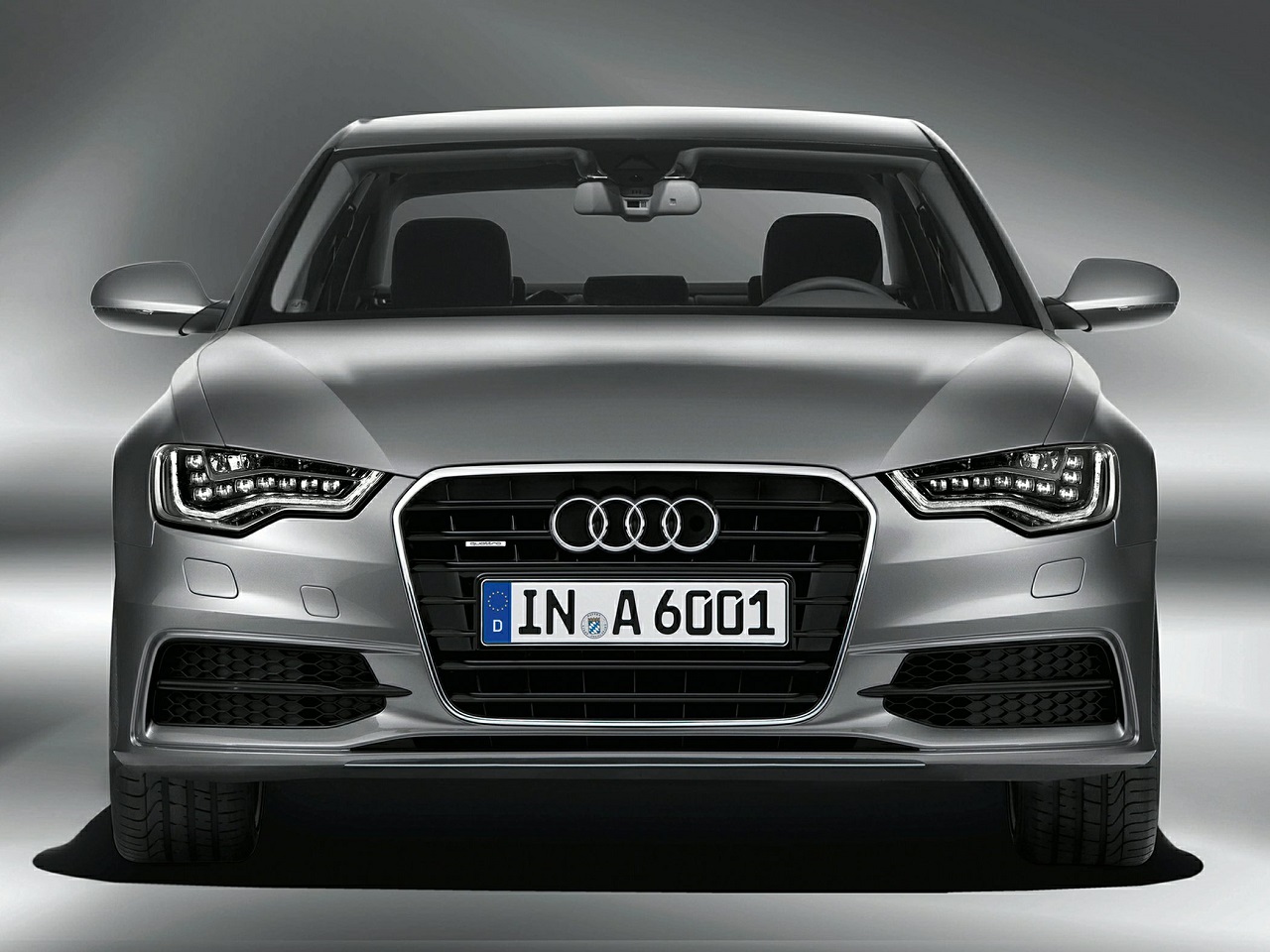 Audi A6 Premium Plus sở hữu ngoại thất &ldquo;thu h&uacute;t mọi &aacute;nh nh&igrave;n&rdquo; với thiết kế nội thất thoải m&aacute;i v&agrave; tiện nghi nhất