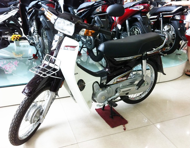 Super Dream 2014 l&agrave; một trong những mẫu xe m&aacute;y gi&aacute; rẻ dưới 20 triệu đ&aacute;ng mua nhất hiện nay