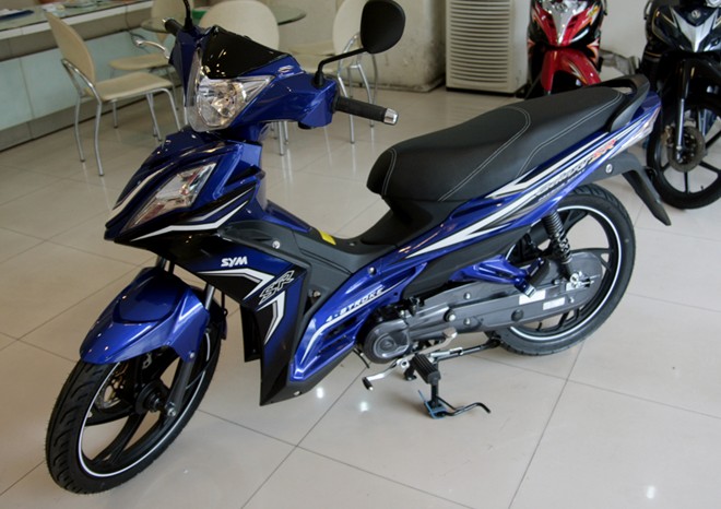 Galaxy 110 c&oacute; thiết kế kh&aacute; giống với Exciter của Yamaha