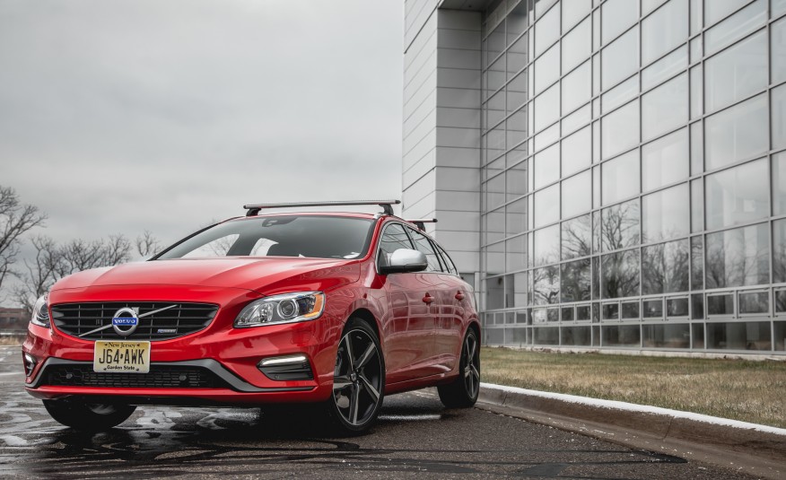 Phi&ecirc;n bản xe Volvo V60 2015 v&agrave; được kỳ vọng l&agrave; một huyền thoại như Nissan Skyline, Jaguars, BMW