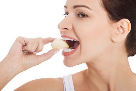 Ăn tỏi c&oacute; thể gi&uacute;p hỗ trợ điều trị một số bệnh