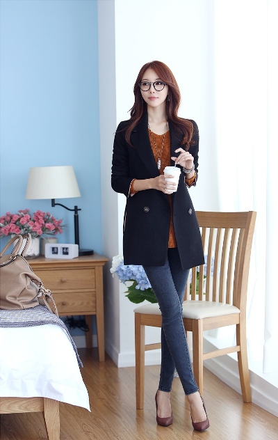 C&aacute;ch mix &aacute;o len với vest rất ph&ugrave; hợp với bạn g&aacute;i c&ocirc;ng sở