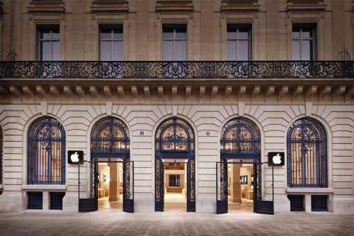 Cửa h&agrave;ng apple ở Paris