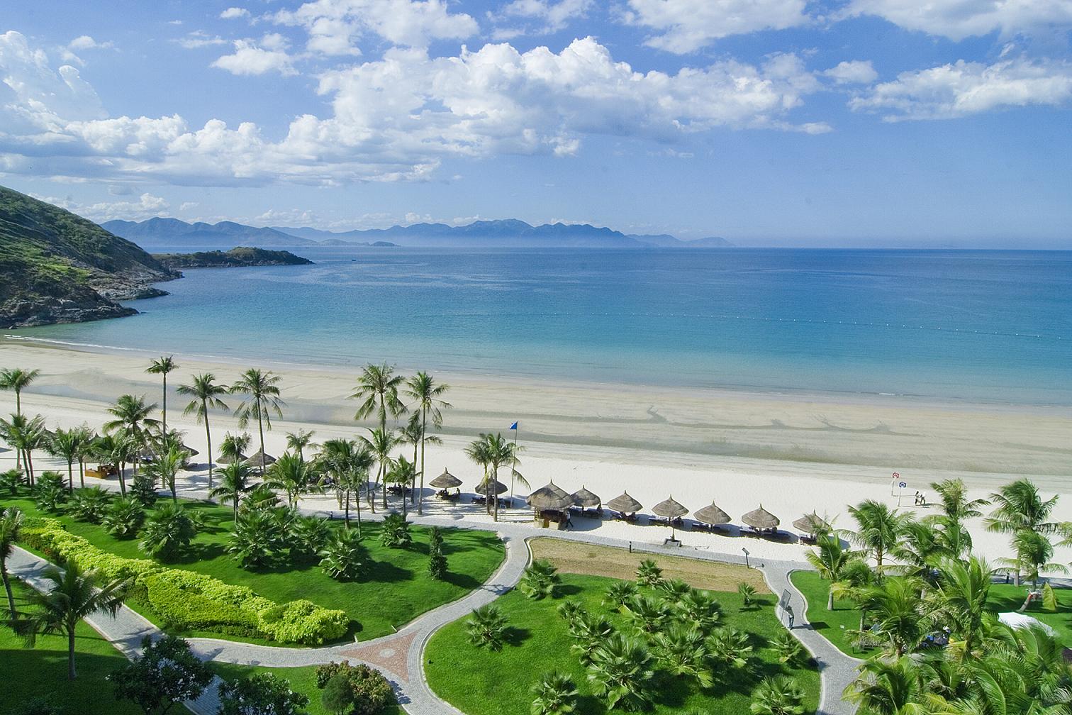 Nha Trang được c&ocirc;ng nhận l&agrave; địa điểm du lịch biển h&agrave;ng đầu của Việt Nam 