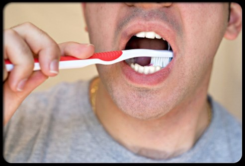 sự thật kinh ho&agrave;ng về b&agrave;n chải đ&aacute;nh răng