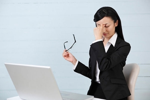 Cần bảo vệ đ&ocirc;i mắt khi sử dụng m&aacute;y t&iacute;nh hằng ng&agrave;y