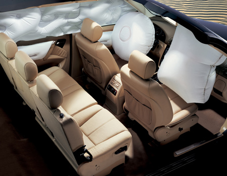 t&uacute;i kh&iacute; d&ograve;ng xe BMW bị lỗi