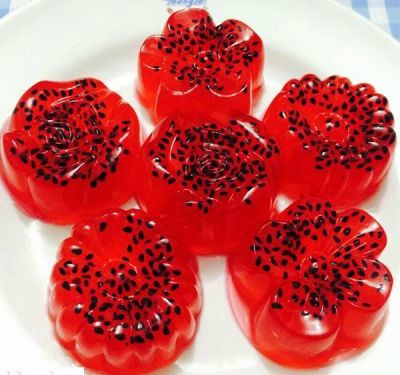 Cách làm bánh trung thu rau c&acirc;u thanh long đỏ đơn giản và nhanh chóng