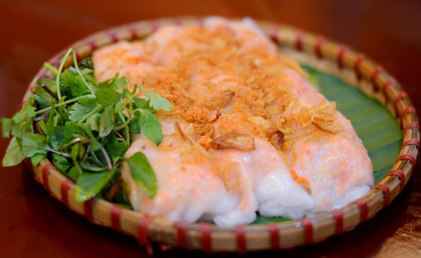 Cách làm bánh cuốn tôm gần tương tự như cách làm bánh cuốn nhân thịt Cách làm bánh cuốn tôm gần tương tự như cách làm bánh cuốn nhân thịt