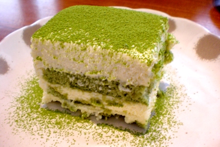 C&aacute;ch l&agrave;m b&aacute;nh tiramisu tr&agrave; xanh kh&aacute; đơn giản, nguy&ecirc;n liệu kh&ocirc;ng cầu kỳ