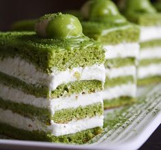 C&aacute;ch l&agrave;m b&aacute;nh tiramisu tr&agrave; xanh kh&ocirc;ng cần l&ograve; nướng kh&ocirc;ng qu&aacute; kh&oacute; v&agrave; mất nhiều thời gian