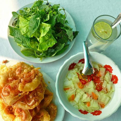 Với c&aacute;ch l&agrave;m b&aacute;nh t&ocirc;m Hồ T&acirc;y n&agrave;y, mọi người sẽ được thưởng thức ngay đặc sản H&agrave; Nội tại nh&agrave; ngon như ngo&agrave;i tiệm