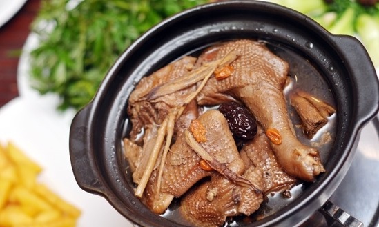 Với c&aacute;ch l&agrave;m g&agrave; tần thuốc bắc n&agrave;y, mọi người sẽ c&oacute; ngay một m&oacute;n ăn thơm ngon v&agrave; bổ dưỡng cho 13Win19 ưu đãi hấp dẫn