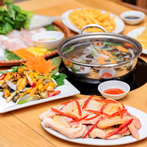 C&aacute;ch l&agrave;m lẩu g&agrave; nấm rất đơn giản nhưng kh&ocirc;ng phải ai cũng biết l&agrave;m ngon đ&uacute;ng điệu