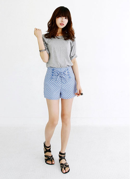 Quần shorts dành cho những cô gái nhỏ nhắn Quần shorts dành cho những cô gái nhỏ nhắn