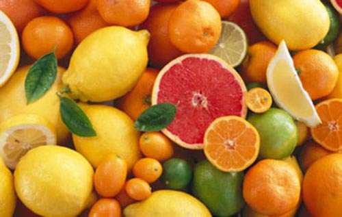 tr&aacute;i c&acirc;y gi&agrave;u vitamin C gi&uacute;p tăng cường khả năng sinh sản
