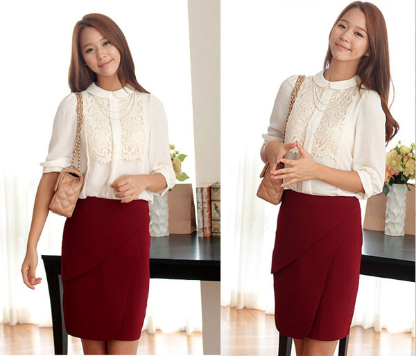 Mix &aacute;o sơ mi với ch&acirc;n v&aacute;y b&uacute;t ch&igrave; cho c&ocirc; n&agrave;ng c&ocirc;ng sở k&iacute;n đ&aacute;o v&agrave; duy&ecirc;n d&aacute;ng. Ảnh minh họa