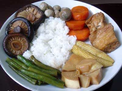 Thức ăn chay vẫn tiềm ẩn nhiều th&agrave;nh phần độc hại 