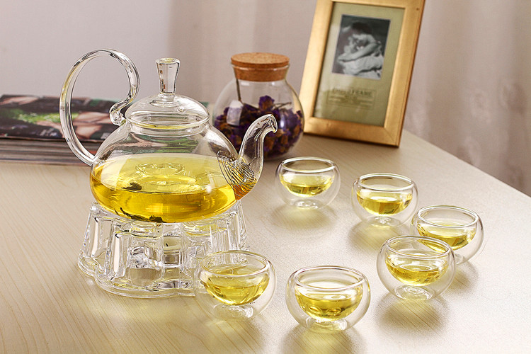 Chọn một bộ b&igrave;nh tr&agrave; l&agrave;m qu&agrave; tặng Tết 2016 để thầy c&ocirc; d&ugrave;ng tiếp kh&aacute;ch