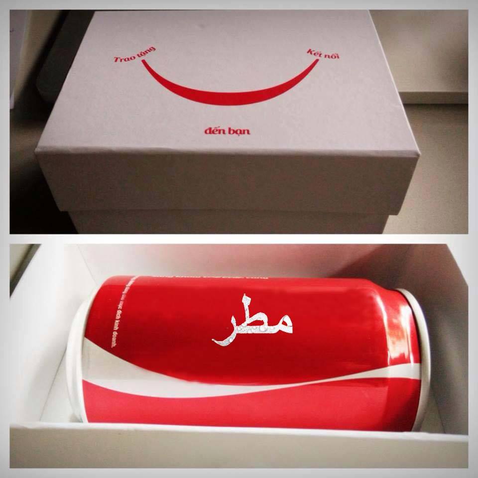 Photoshop tạo ra những lon coca in tên không-đụng-hàng giống y như thật