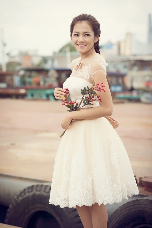 V&aacute;y cưới Kolor Studio rẻ đẹp v&agrave; sang trọng