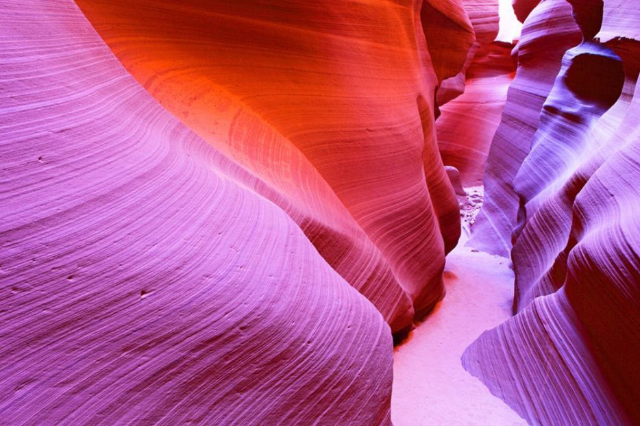 Hẻm n&uacute;i Antelope Canyon l&agrave; địa danh tr&ecirc;n thế giới l&agrave;m say đắm l&ograve;ng người