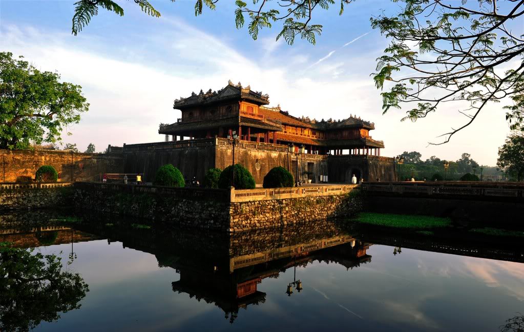 Nhiều du kh&aacute;ch lựa chọn Huế l&agrave; địa điểm du lịch Tết Ất M&ugrave;i 2015
