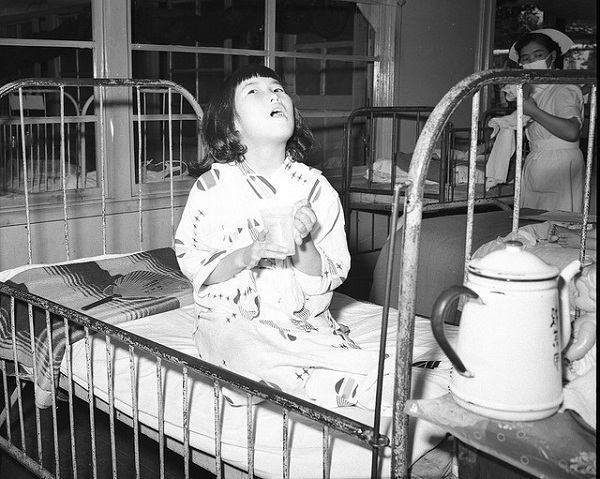 dịch bệnh kinh ho&agrave;ng